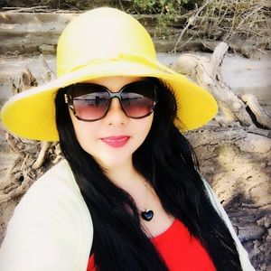 Meet your Posher, Cherry